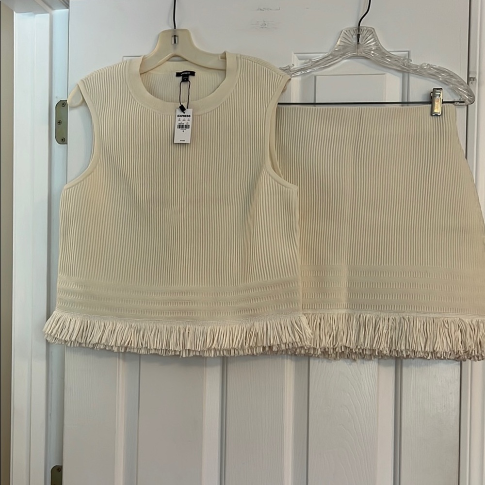 Express Cream Ribbed Sleeveless Knit w/matching Skirt Set w/ Fringe Bottom